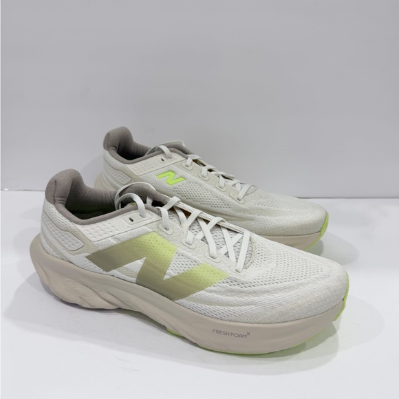 New Balance Women's Fresh Foam X 1080v13 Running Shoes